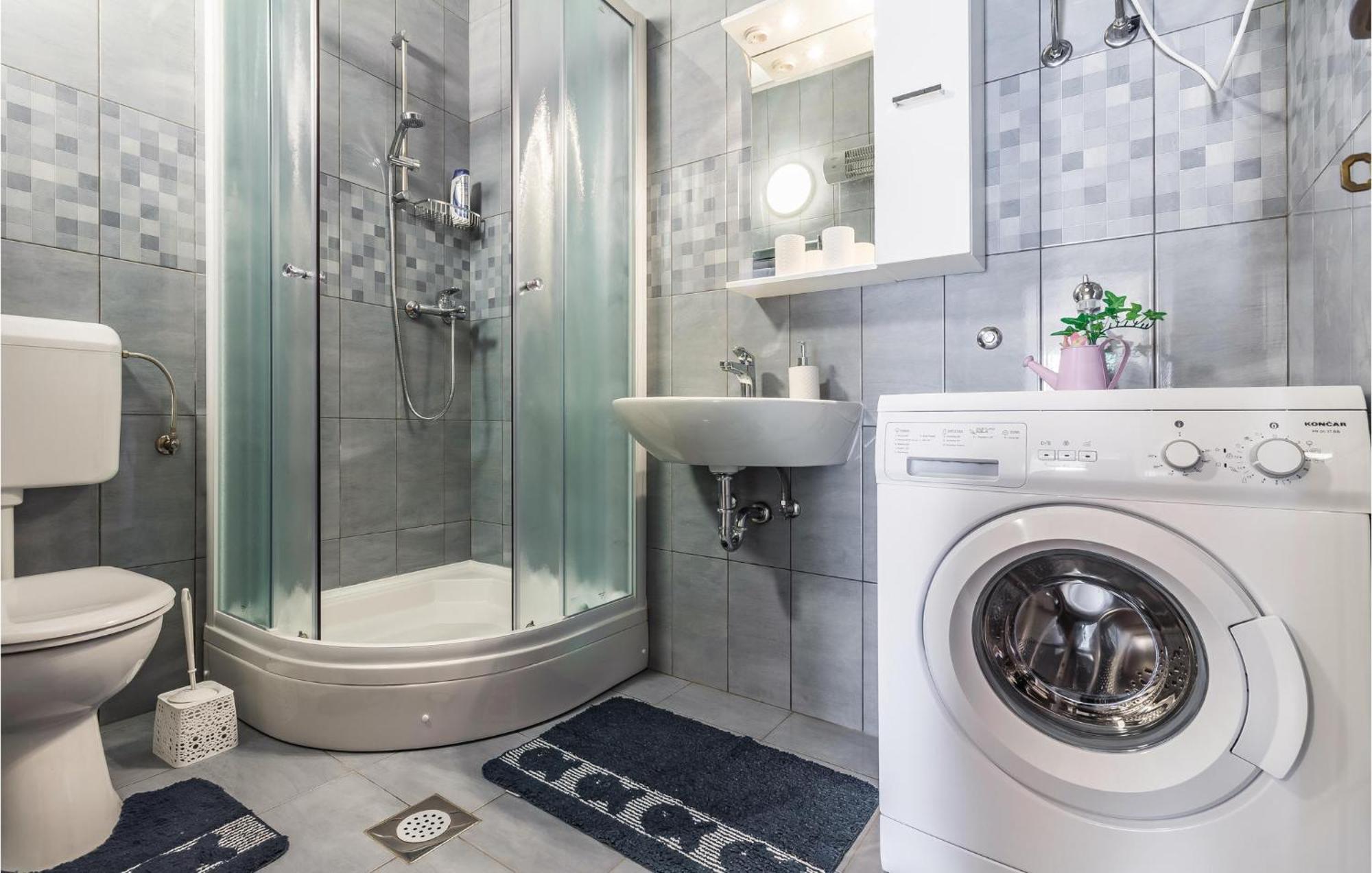 Amazing Apartment In Pula With Kitchen Zewnętrze zdjęcie